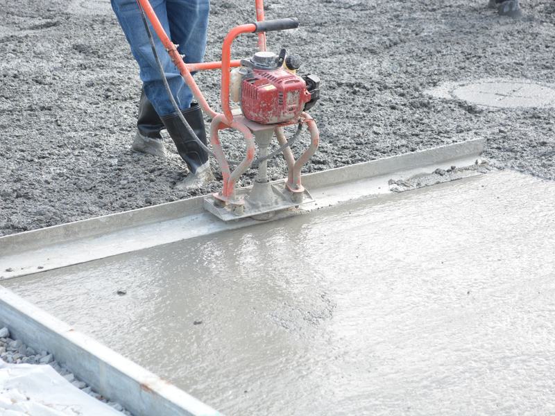 Concrete contractors in Cedar Rapids area, IA
